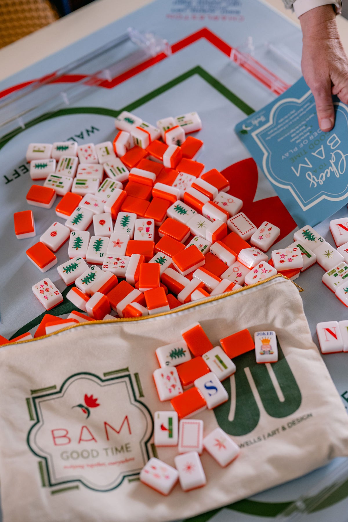 Merry & Bright Tiles & Mat Set