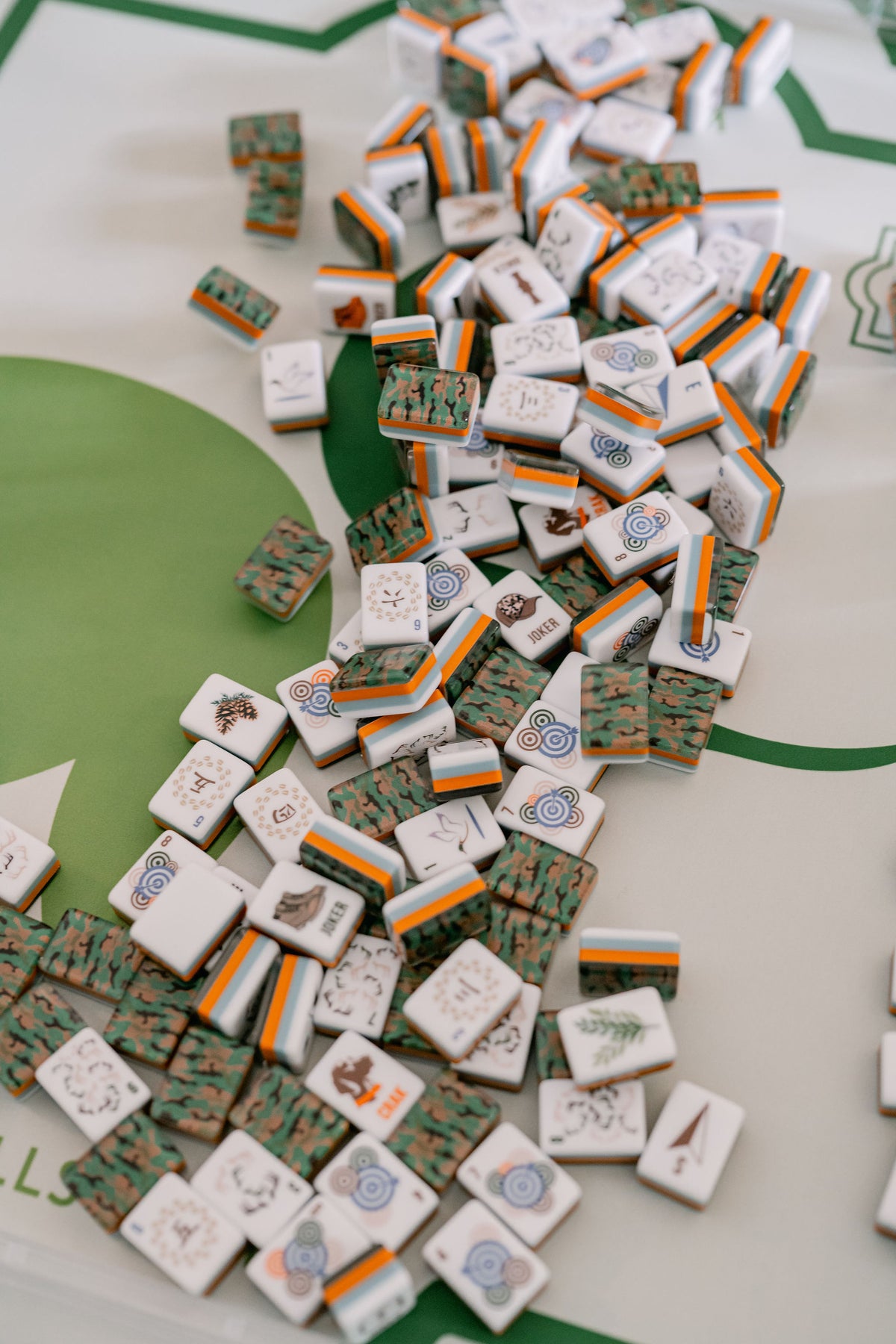 In Season Ready-to-Play Mahjong Set